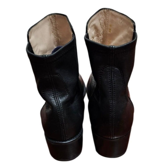 STUART WEITZMAN RESERVE BOOTIE BLACK LEATHER ANKLE CLASSIC BOOT SZ 8.5 NEW - Picture 10 of 14